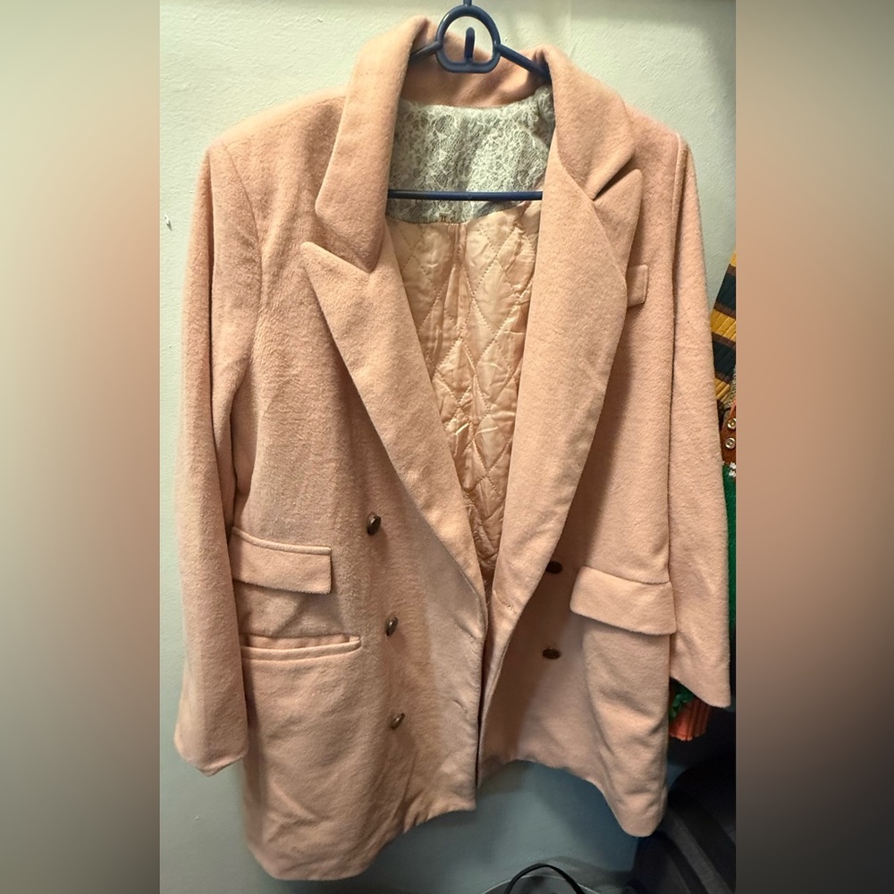 Chic Pink Double-Breasted Coat - image 1